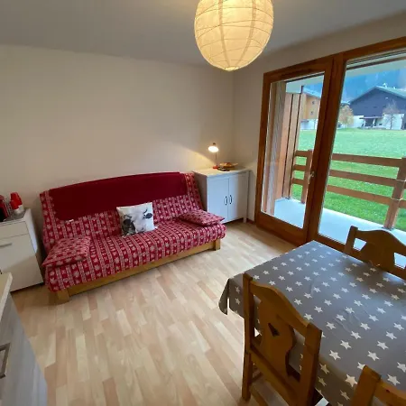 Chaleureux Avec Parking Proche Des Pistes - Fr-1-692-46 Appartement *